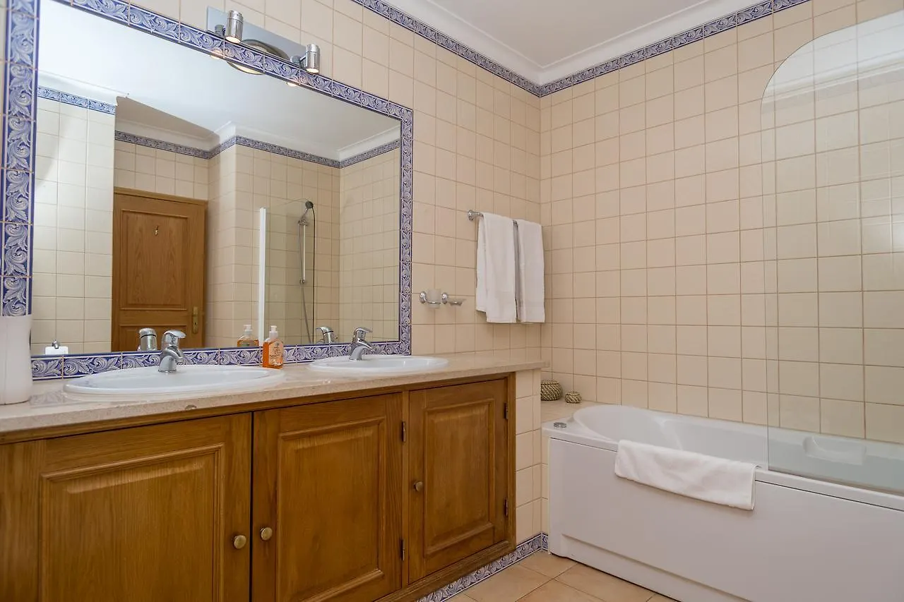 Casa Bougainvillea Hotel Carvoeiro  Villa